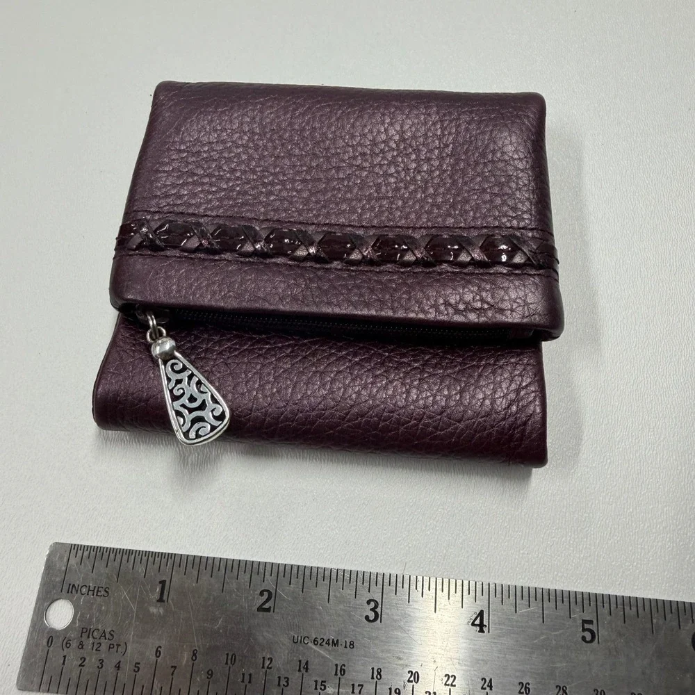 Brighton pebbled leather